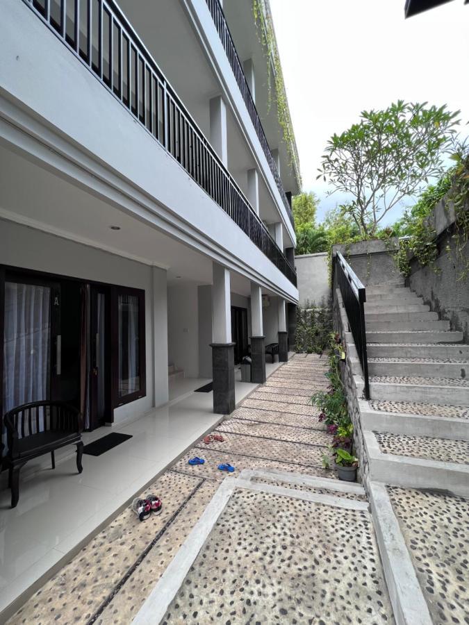 Green Hill Inn Jimbaran  Exterior photo