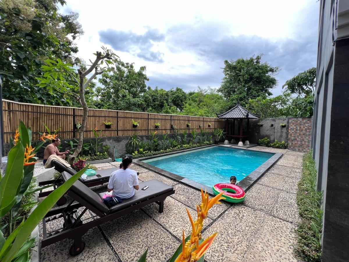 Green Hill Inn Jimbaran  Exterior photo
